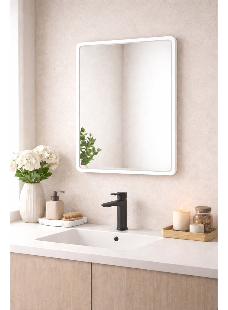 بريمانوفا مرآة حمام مثبتة على الحائط مقاس 60 × 80 سم بشكل مستطيل بحواف دائرية إطار بلاستيك مطفي وزجاج عالي الوضوح قابلة للتركيب بالاتجاهين (ابيض) - Image 2